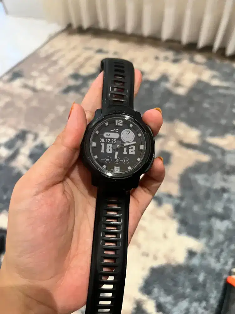 Garmin instinct crossover solar tactical second bisa tt fenix langka