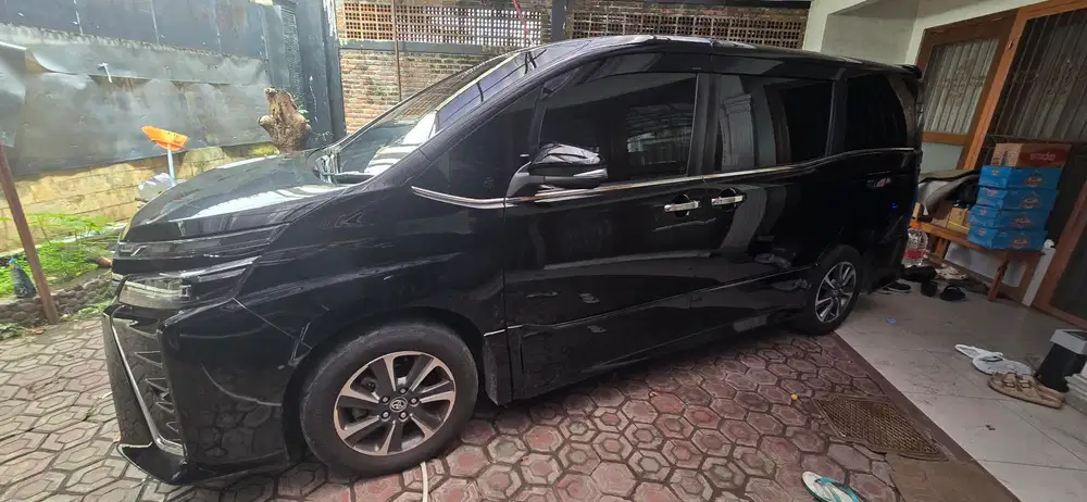 Toyota Voxy 2020 Bensin