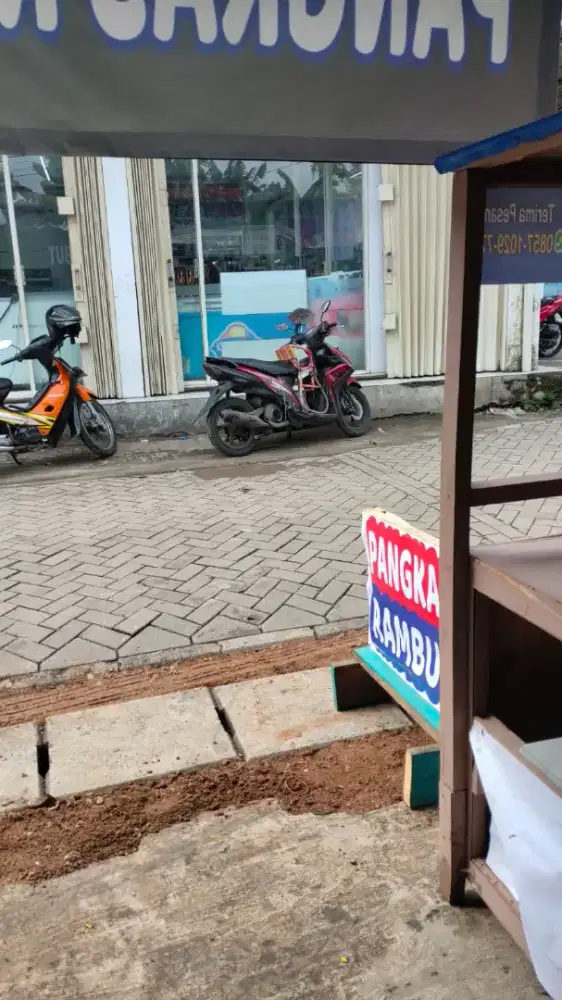 Lowongan pangkas rambut,WAJIB PENGALAMAN.Mess ADA+TOiLET DLM,GerCepYa!