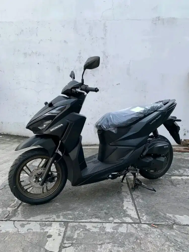HONDA VARIO 125 ISS HITAM