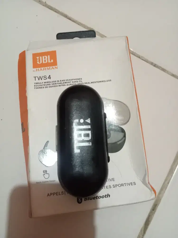 Headset blototh JBL TWS 4