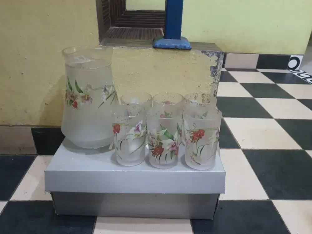 Set Teko + 6 pcs Gelas