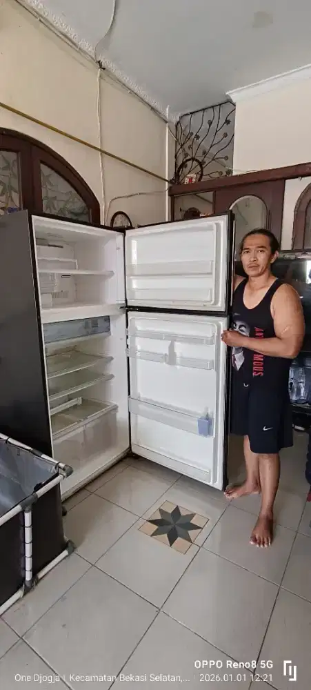 Kulkas sharp ion plasmacluster