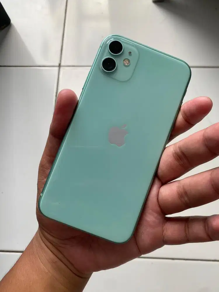 Iphone 11 64 GB Warna Ijo Tosca