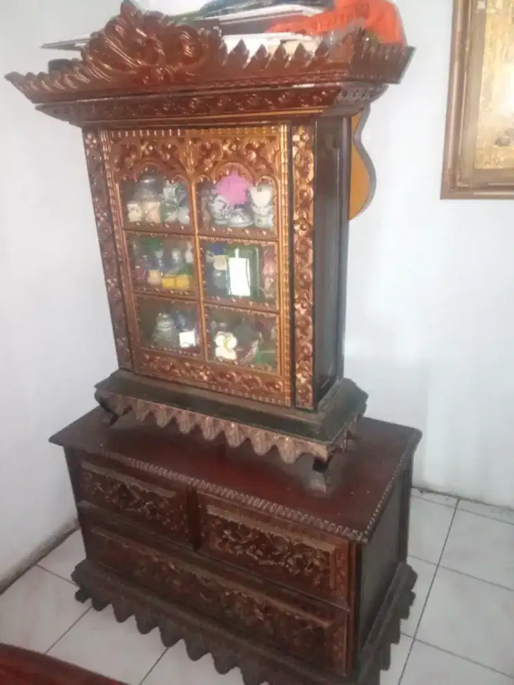 Lemari antik Palembang