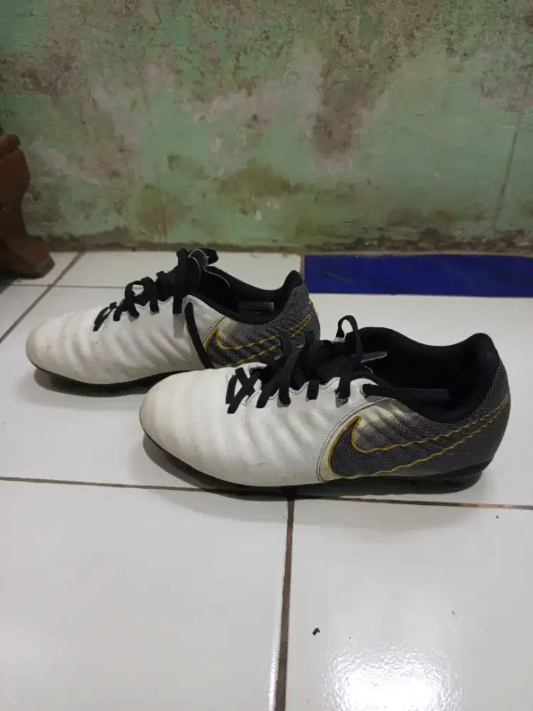 Sepatu nike ori size 38.5