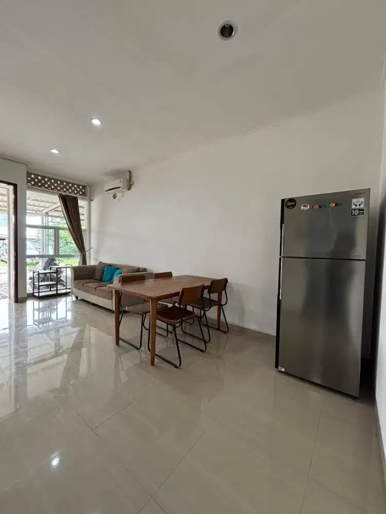 Rumah 3 kamar semi furnish siap huni