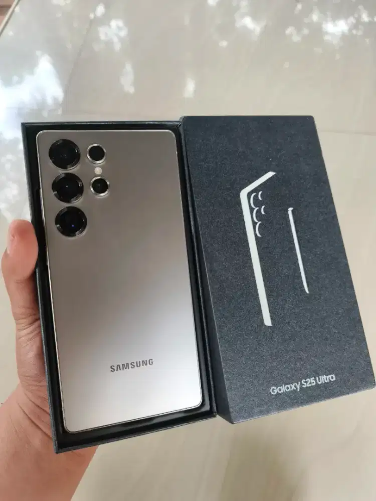 Samsung s25 Ultra 12/256Gb sein