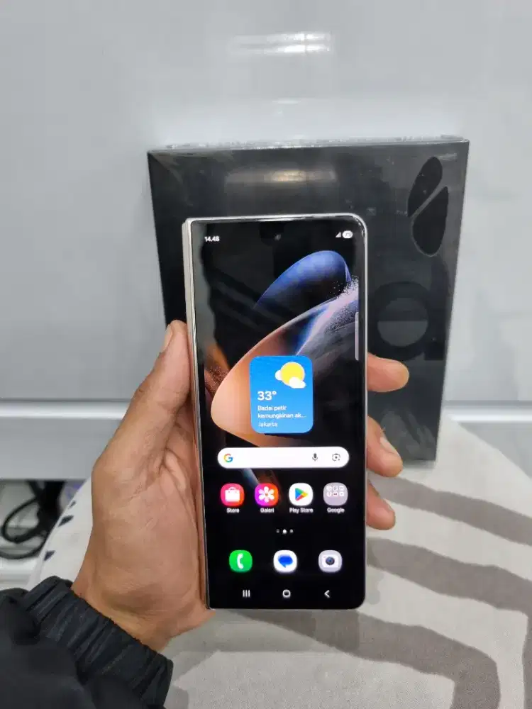 Samsung Z Fold 4 Ram 12/256 GB Fullset