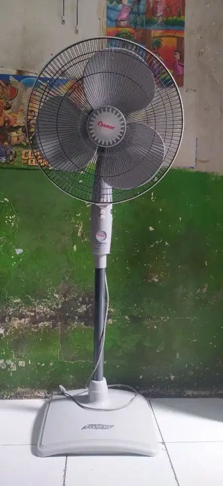 Kipas angin berdiri COSMOS 16 inc