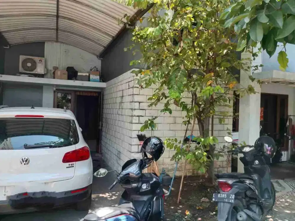 Dijual Cepat Rumah 2 Lantai Wiyung Regency
