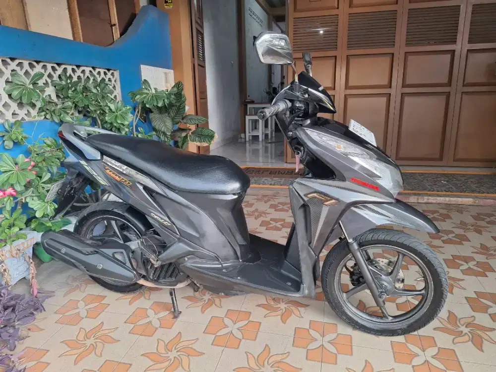 Vario 125 bisa cash/kredit syariah angsuran TERMURAH