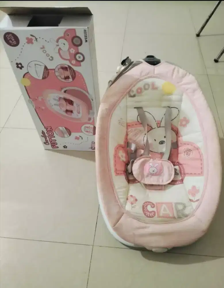 Bouncer / Baby Rocker Bayi (Kondisi Bekas)