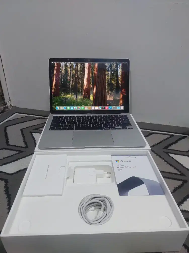 Mackbook Air M1 2020 8/256gb ibox