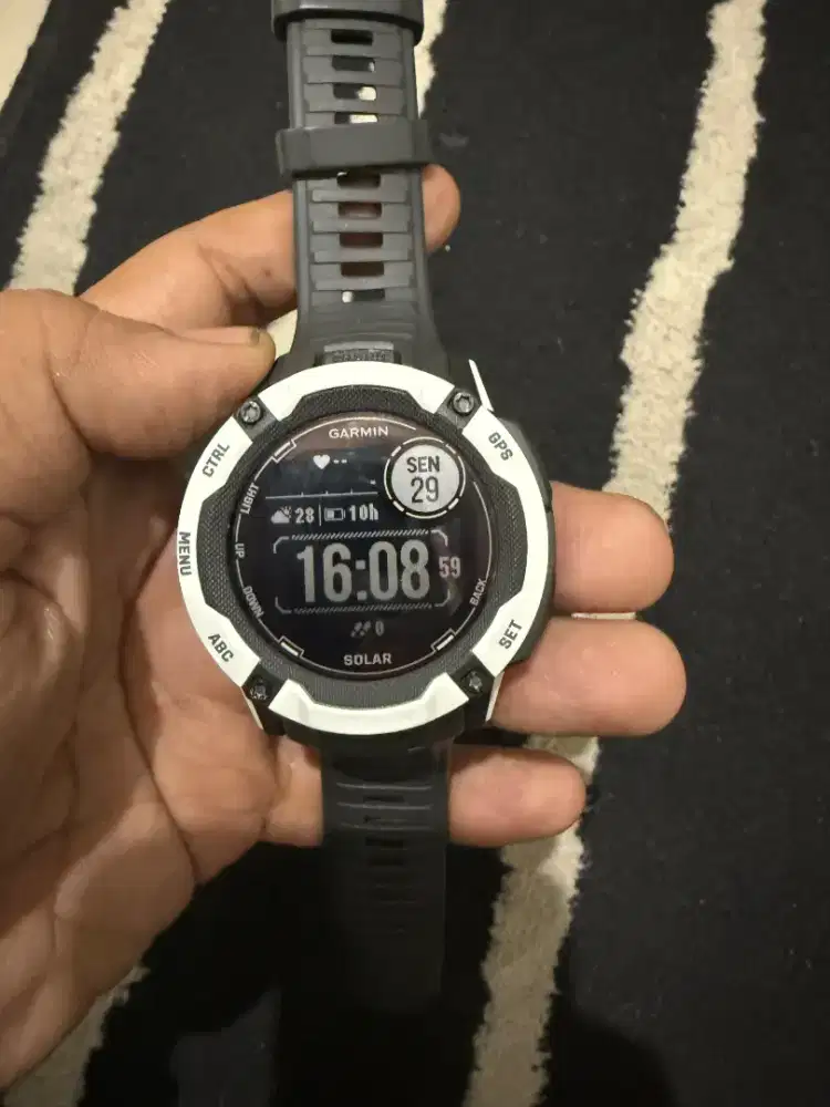 For sale smartwatch Garmin Instinct 2x solar