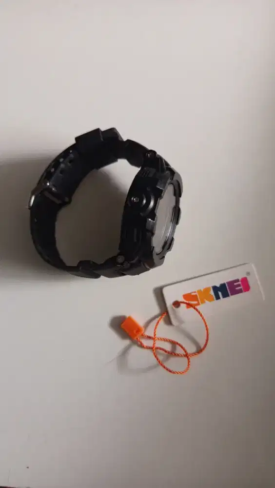 SKMEI Hitam Pria / Wanita