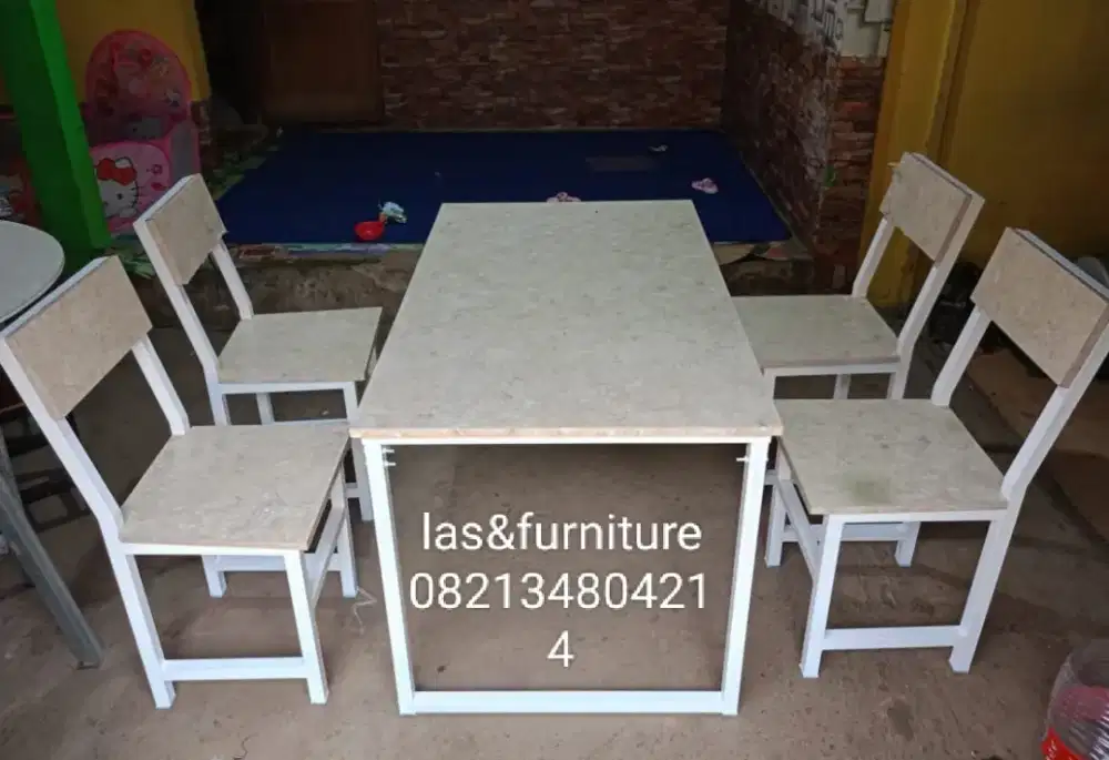 Meja makan/meja warung dll