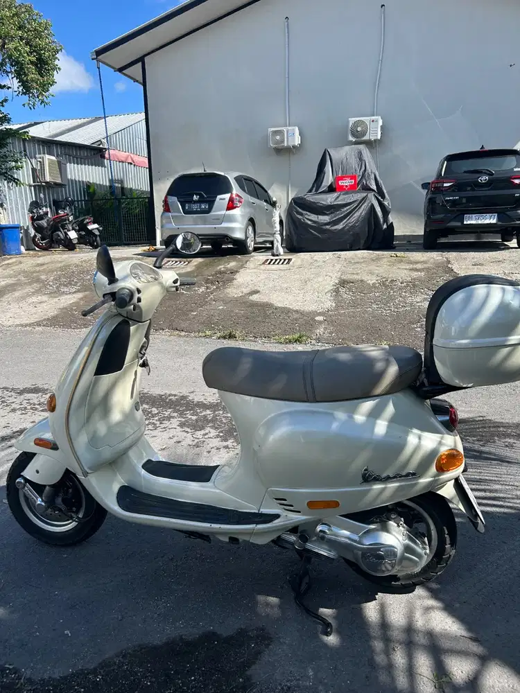 VESPA PIAGGIO ET4 RARE
