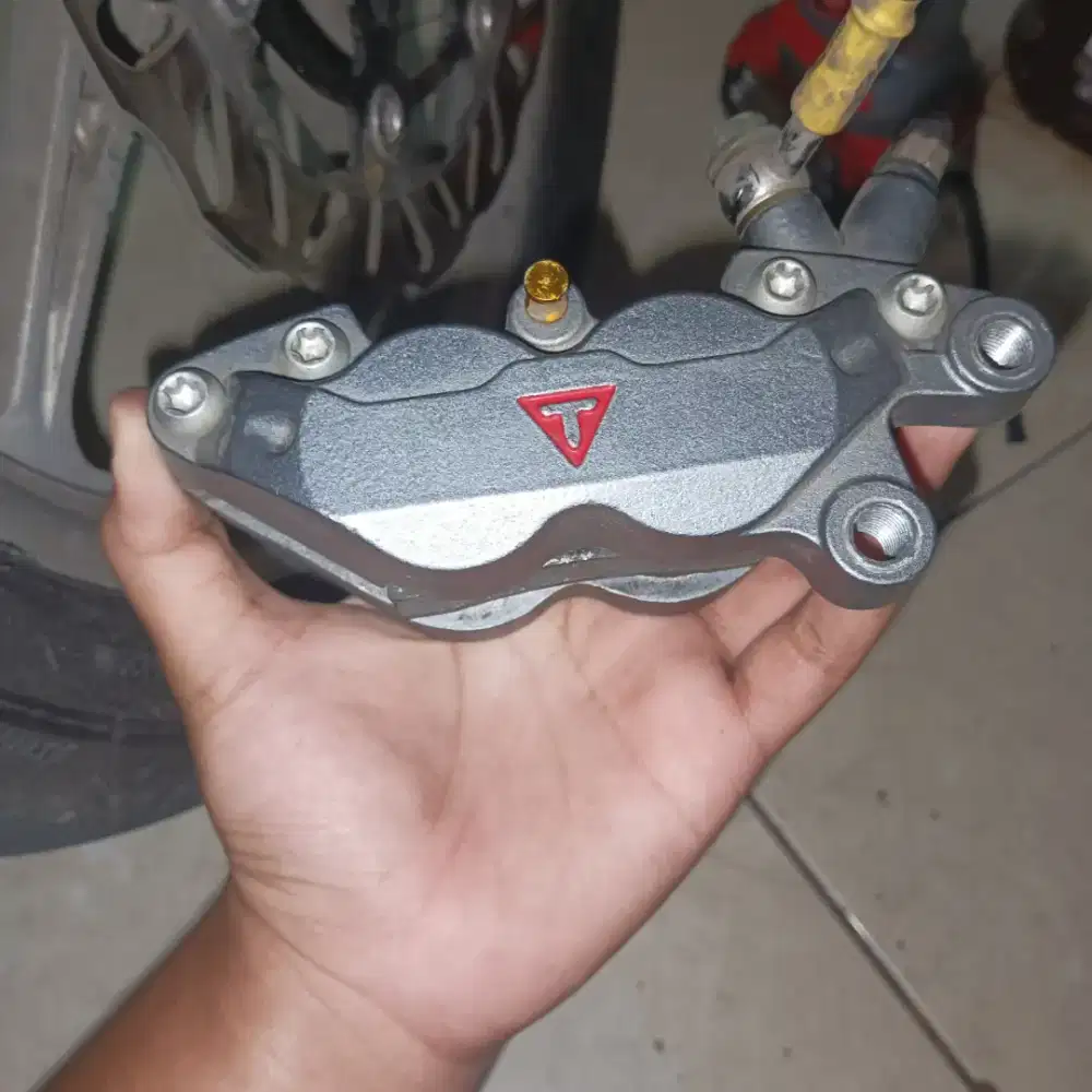 Kaliper 4p tad + breket 300mm mx new , mx old , Jupiter Z1.Vega ZR