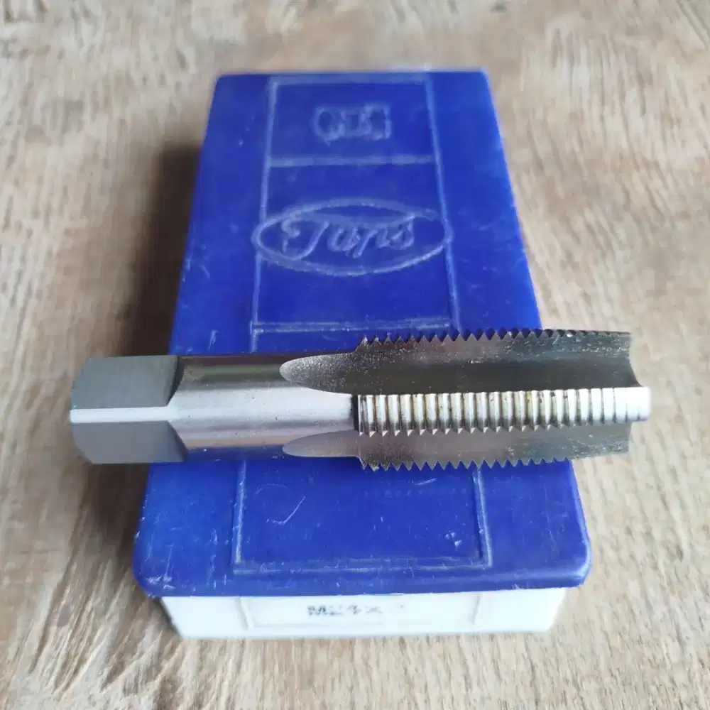 Hand Tap OSG M24 x 2,0 Lurus Japan