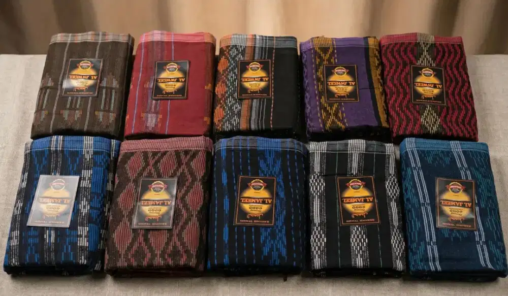 DI jual  per 10 pcs sarung murah