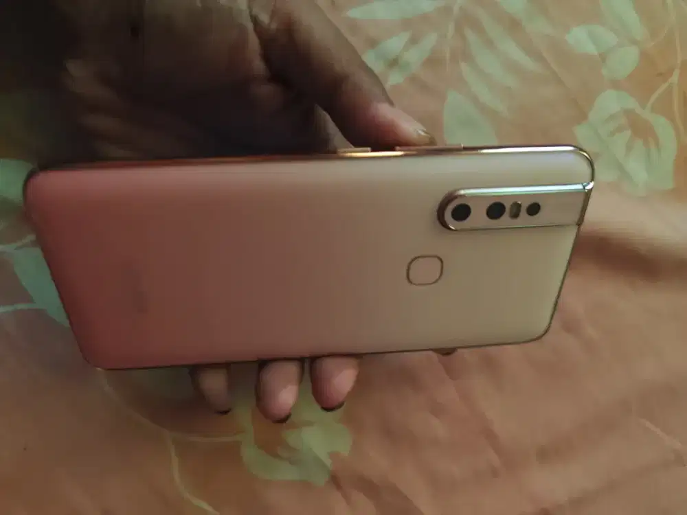 Vivo Jual hp vivo v15 ram 8/256