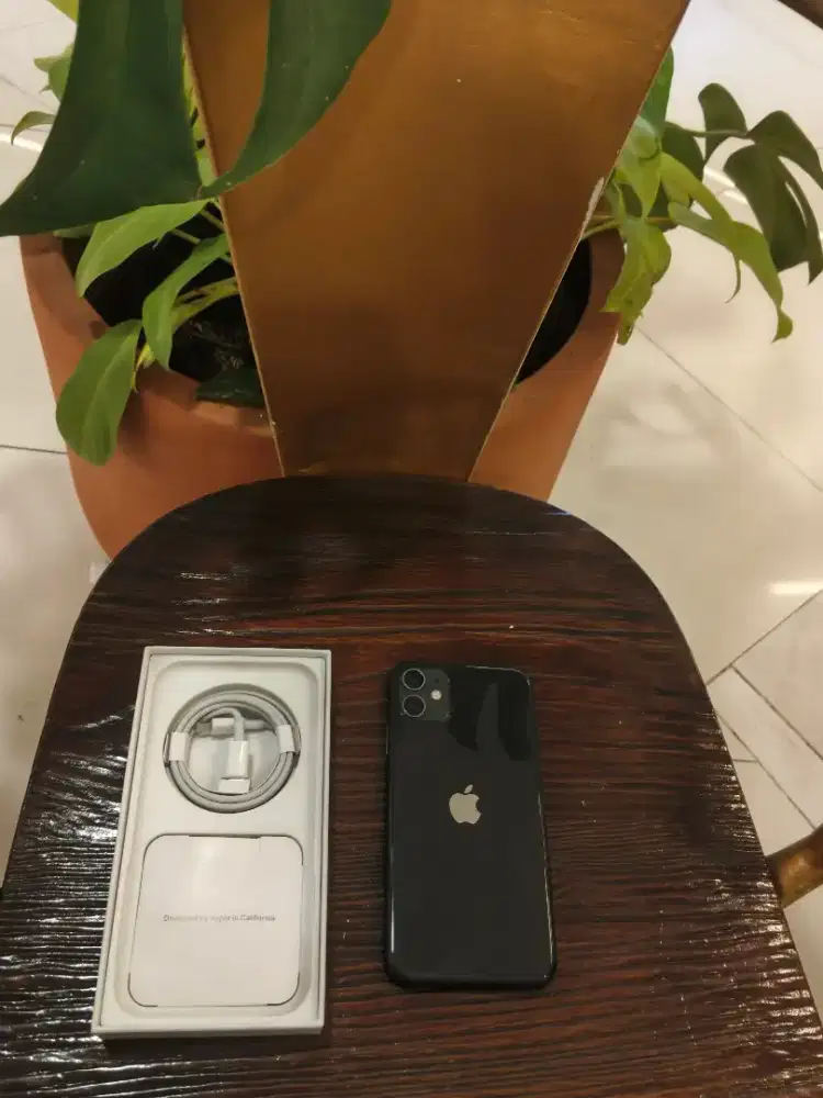Iphone 11 256gb barang di jual