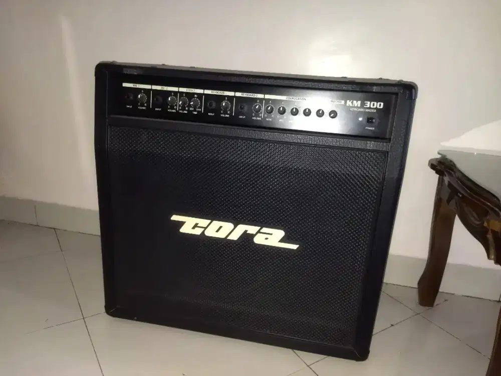 Speaker aktif Cora KM300 keyboard Master jarang pakai