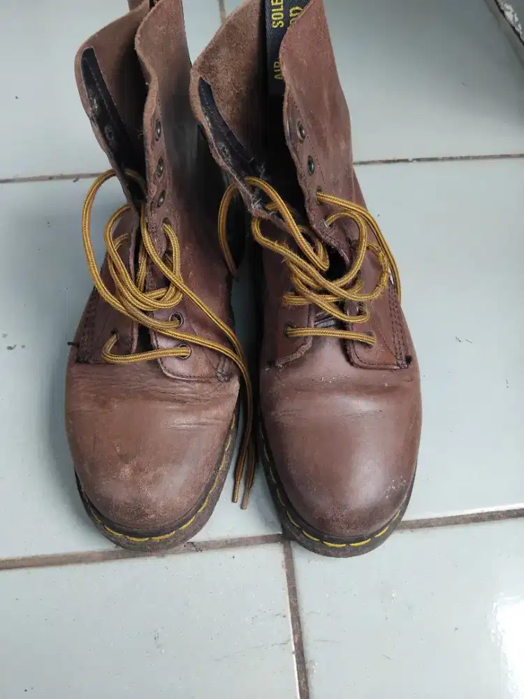 Sepatu boots docmart original