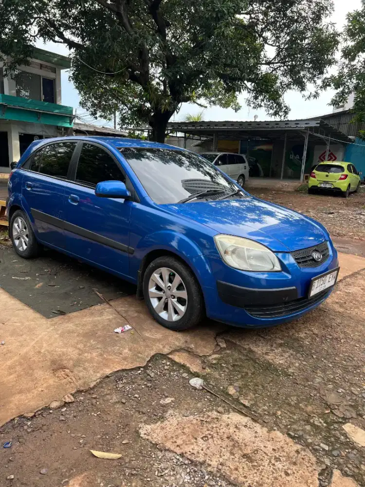 Kia Rio 2007 pajak hidup