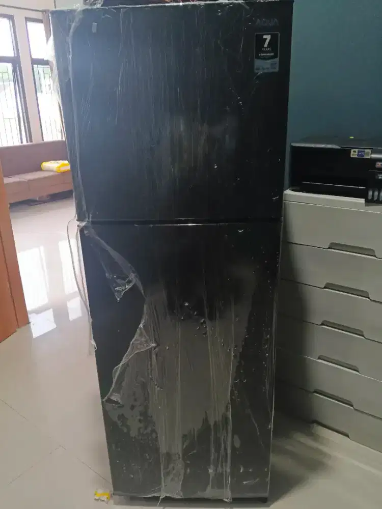 Dijual kulkas 2 pintu