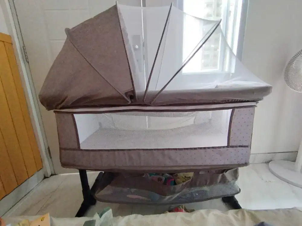 Ranjang bayi /baby side bed