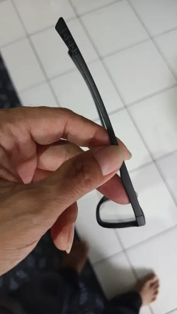 Kaca Mata +1.75 warna hitam dop modis