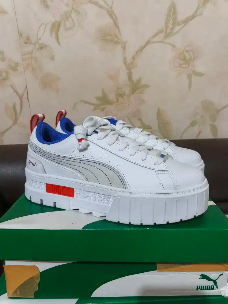 Sepatu Puma Mayze