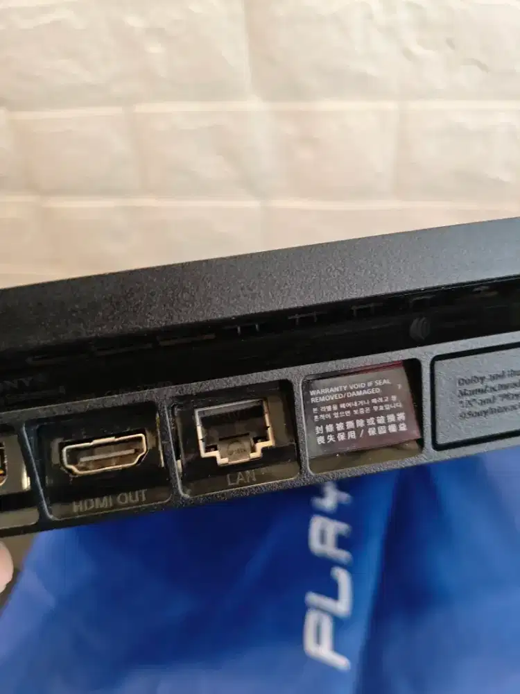 Ps4 slim 1tb seri terbaik mulus like new segel resmi Sony