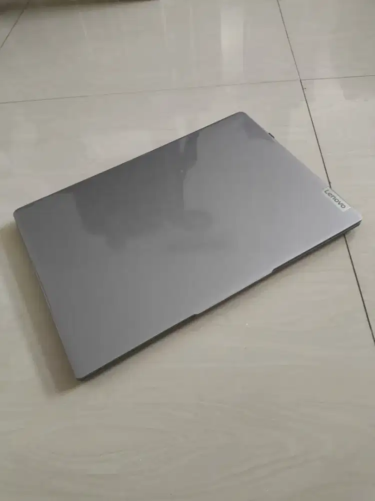 Dijual Laptop Lenovo Ideapad Pro 5 OLED 16 2025 Intel Ultra 9.