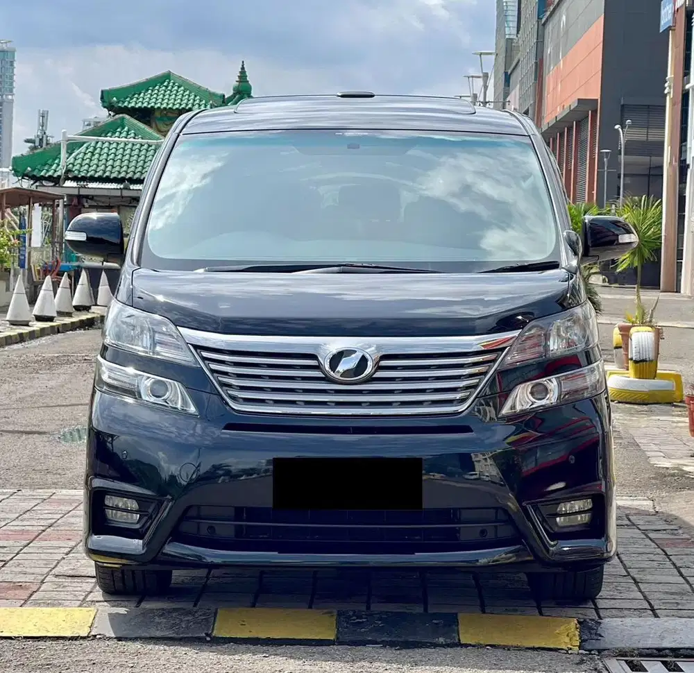 Toyota Vellfire Z 2010 Low KM Service Record Garansi 1 Tahun