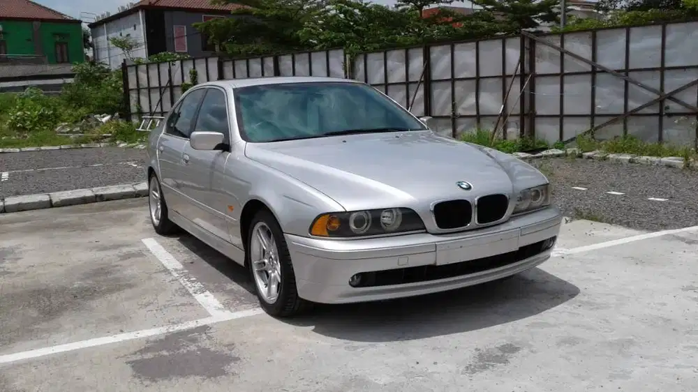 BMW 530I THN 2001 Ultra Low Kilometer