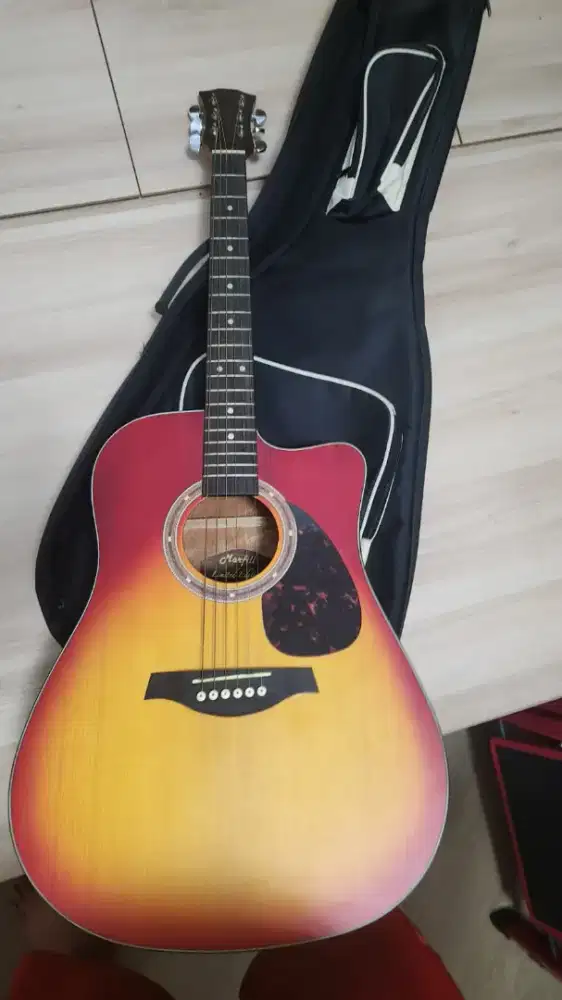 Gitar akustik limited