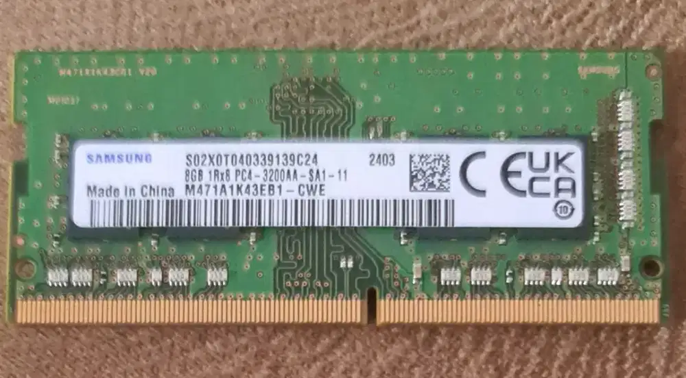 Jual santai: Samsung DDR4 8GB 3200Hz (2 keping)