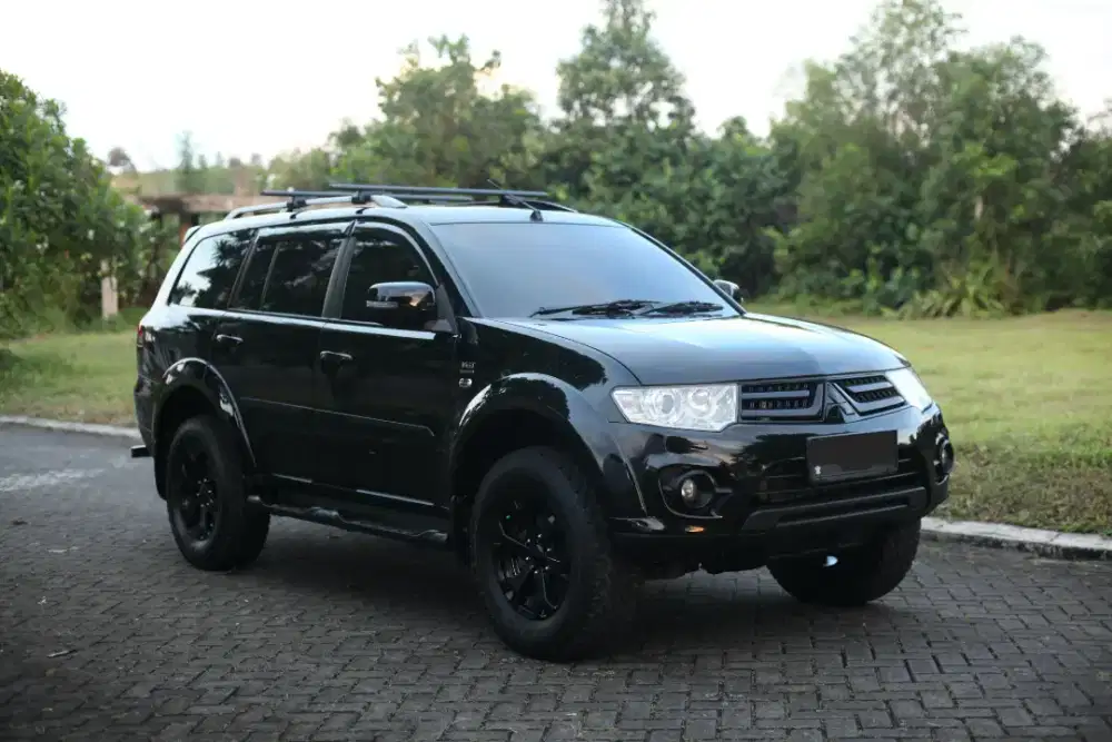 Pajero Sport Dakar 4x2 Diesel Matic 2015
