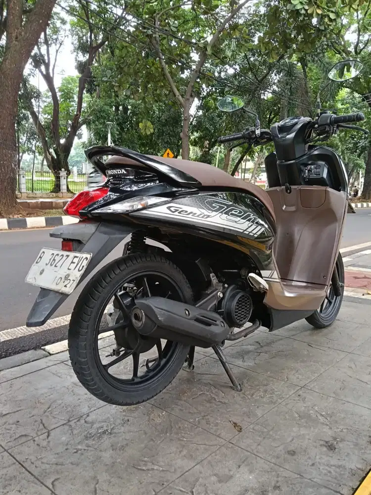 DP MINIM 1.500 CASH KREDIT HONDA GENIO CBS FI THN 2022 PAJAK IDUP