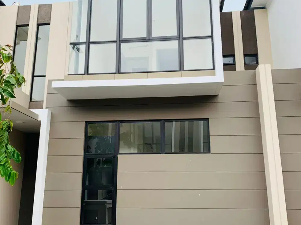 Disewakan Rumah Mewah Lebar 7x14 Asya Matana, Jakarta Garden City, Cakung, Jakarta Timur