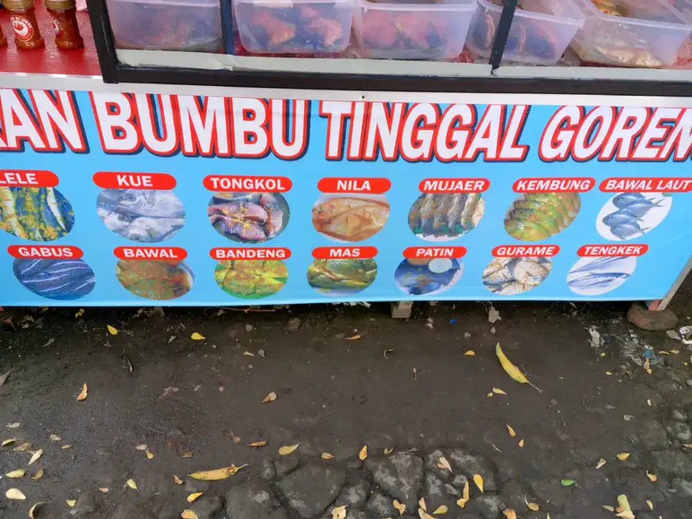 Di cari yg mau jaga stand ikan bumbu