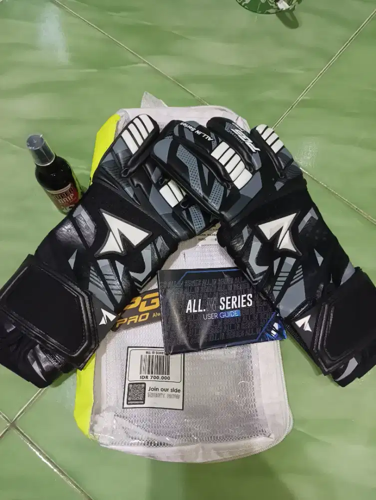 Sarung Tangan Kiper PGS All In (Sz 9)