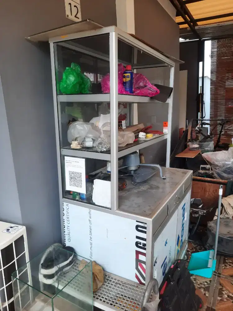 ETALASE DAGANG/ETALASE MAKANAN