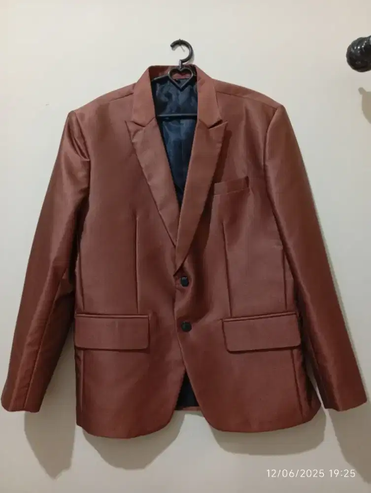 Setelan Jas Celana Warna Teracota Ukuran L