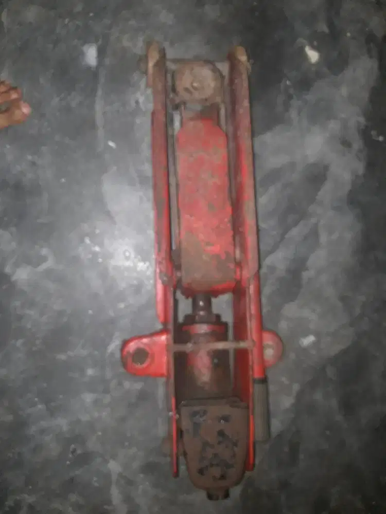 Dongkrak buaya 3 ton