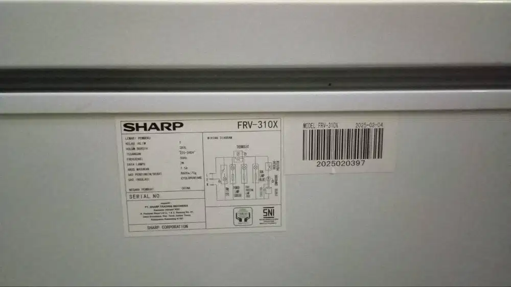 Jual Freezer merk Sharp FRV-310X kondisi 99℅ baru 1 bulan dipakai