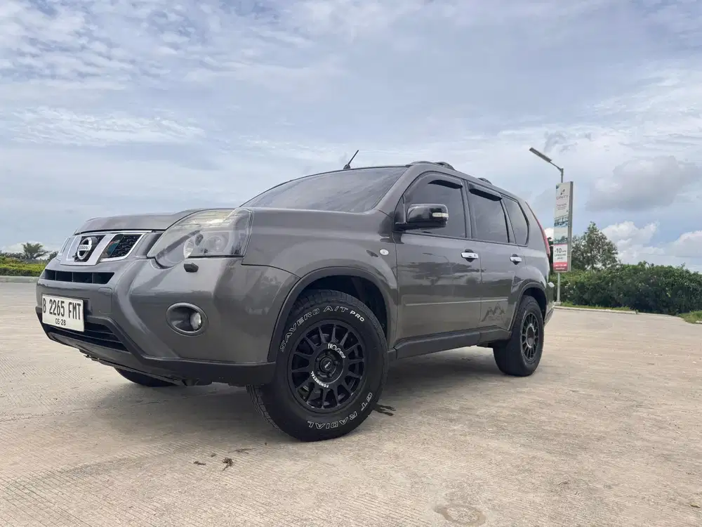 Nissan X-Trail 2012 Bensin